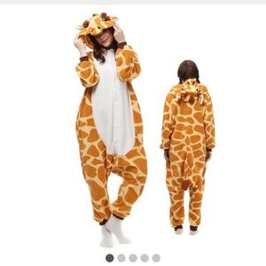 Cozy giraffe onesie without feet!